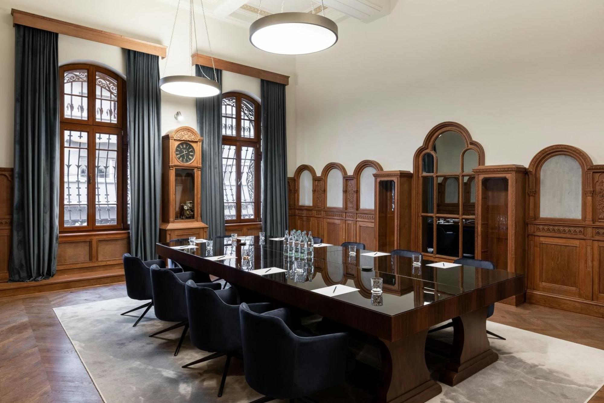 فندق The Marmorosch Bucharest, Autograph Collection المظهر الخارجي الصورة The boardroom of the Swiss National Bank