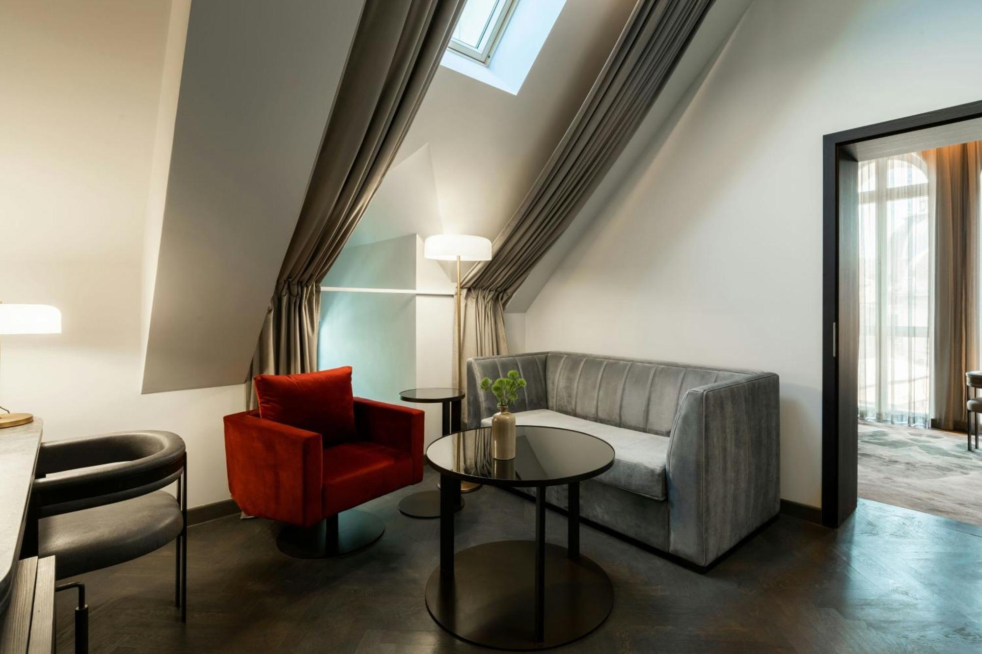 فندق The Marmorosch Bucharest, Autograph Collection المظهر الخارجي الصورة A suite at the Hotel