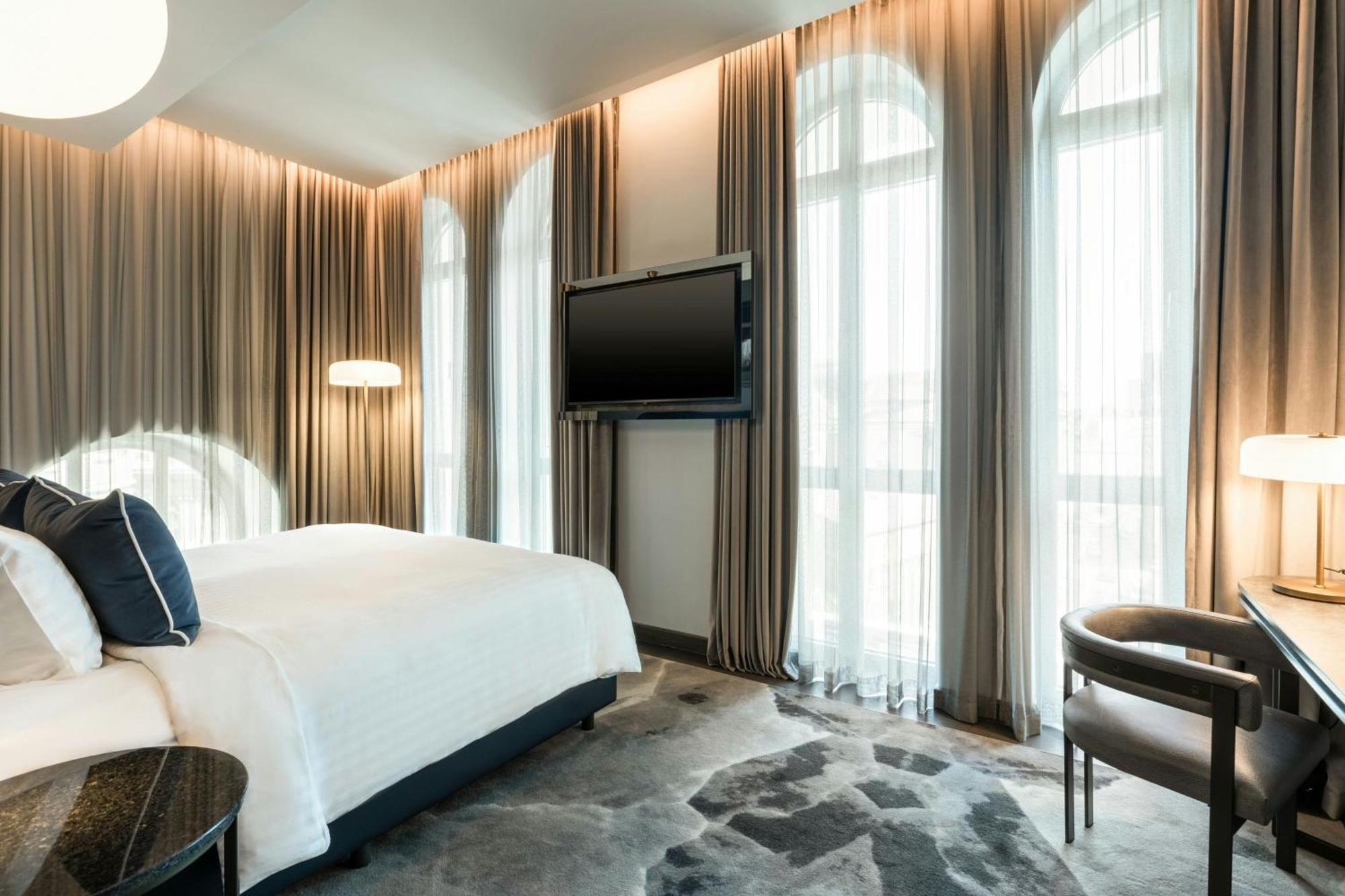 فندق The Marmorosch Bucharest, Autograph Collection المظهر الخارجي الصورة Deluxe Room